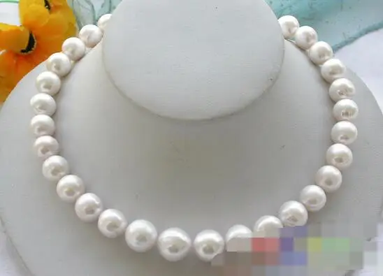 

11-13mm ROUND white freshwater PEARL NECKLACE