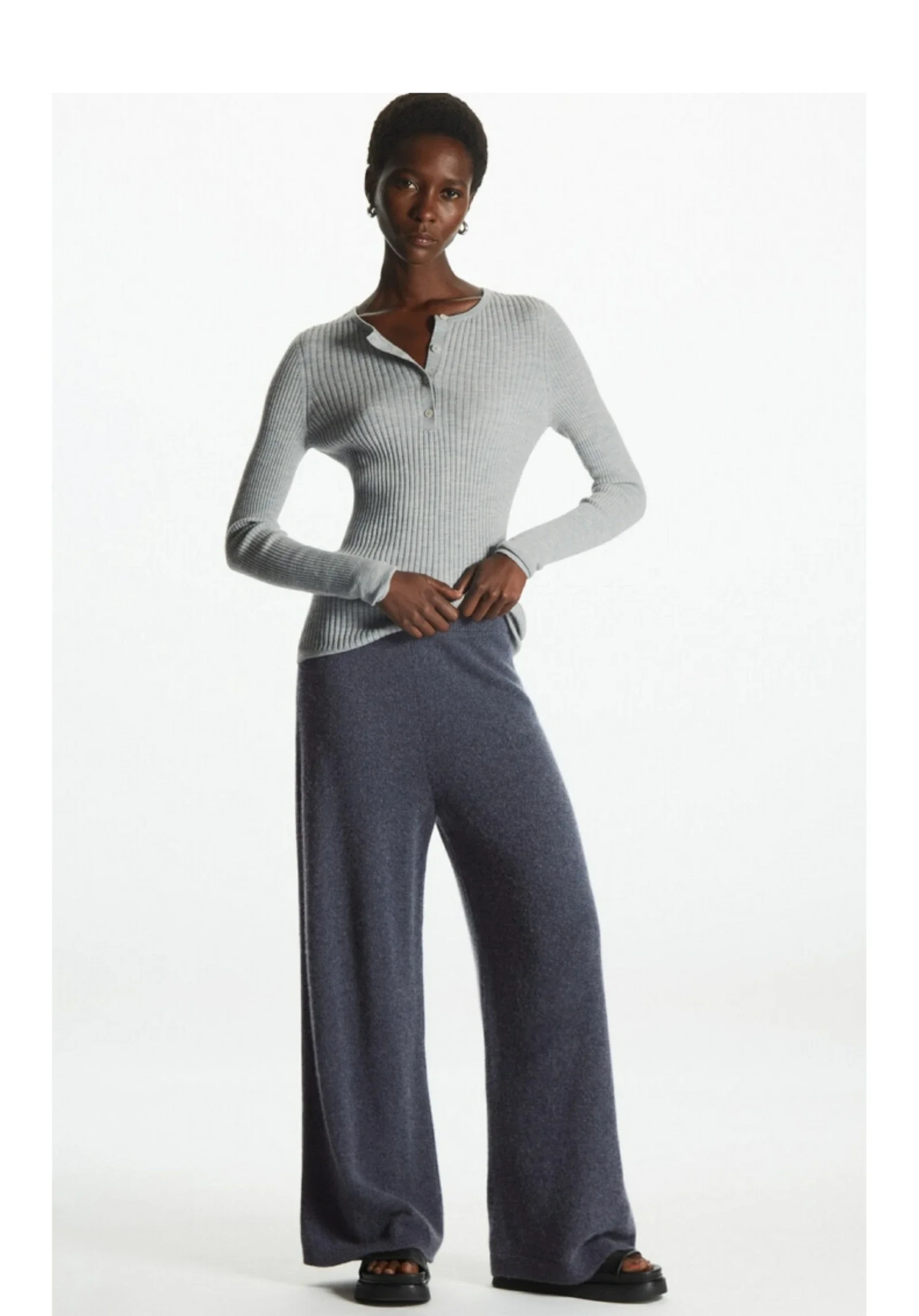 

XIMIAN APPAREL 2026 YAZHIMEI cos spring new style of Ladies' casual standard style wool blend round-neck sweater