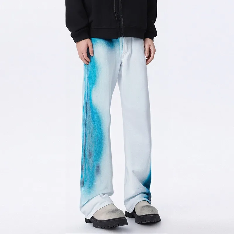 جينز جديد عتيق موديل 2025 بطلاء رذاذ متدرج غير منتظم للرجال سروال مستقيم مريح فضفاض ثنيات عالي الشارع