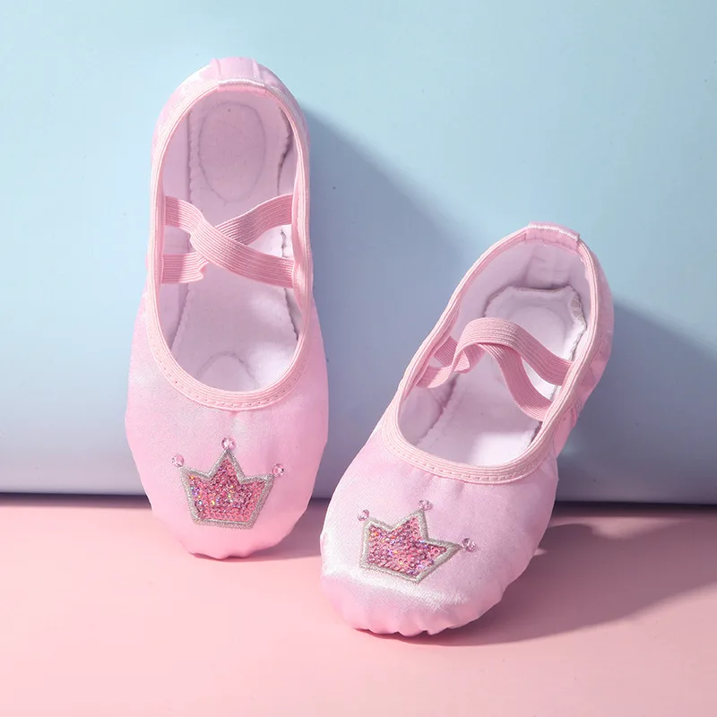 Hot Sale Kids Girls Pink Dance Wear Satin Embroidered Crown Ballet Shoes Wholesale