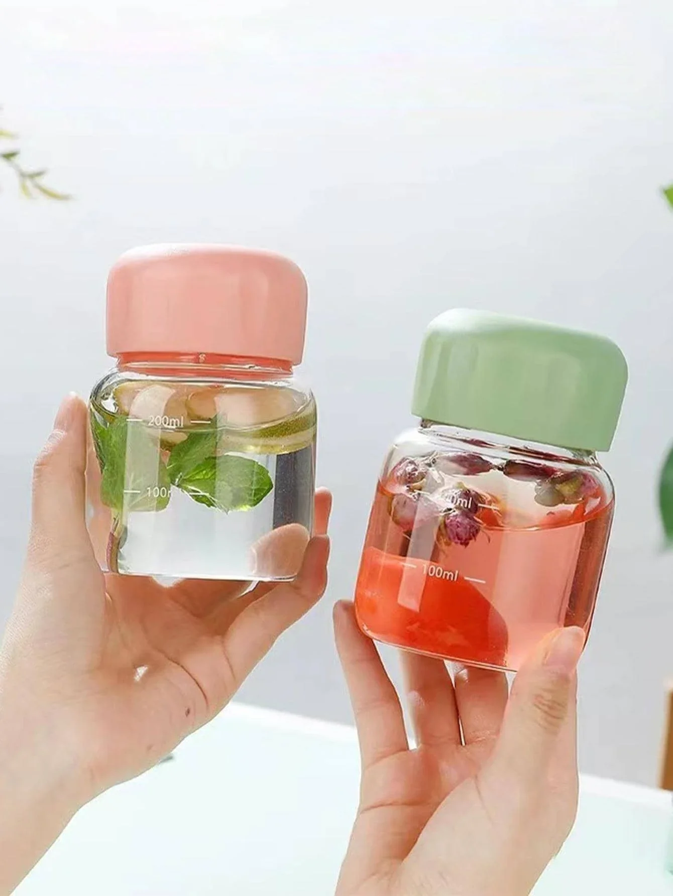 1/2PCS 300ml Small Water Bottle Plastic Portable Leakproof Mug Juice Milk Drinking Cup with Scale    JJ2592