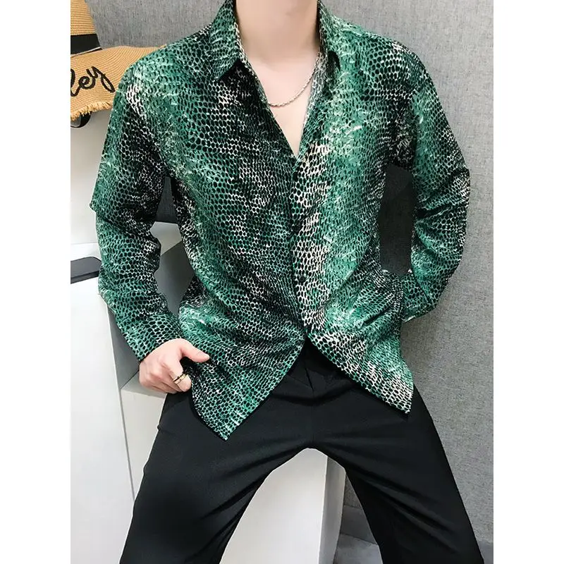 Lapel Long-sleeved Snakeskin Pattern Shirt Men Long-sleeved Slim-fitting Drape Personalized Floral Shirt Ice Silk Free-iron Top