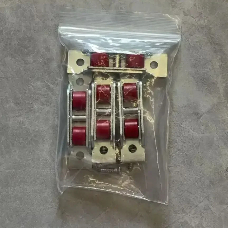 مجموعة أسطوانة باب الفناء المنزلقة مكونة من 4 قطع، مجموعة أسطوانة عجلة تحمل من النايلون المعدني للأبواب والنوافذ الزجاجية