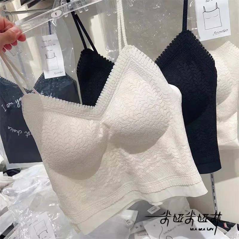 Summer Ice Silk Woman Vest Lace Dispensing Seamless Chest Pad One Piece Cup Women Sexy Small Sling Top Underwear