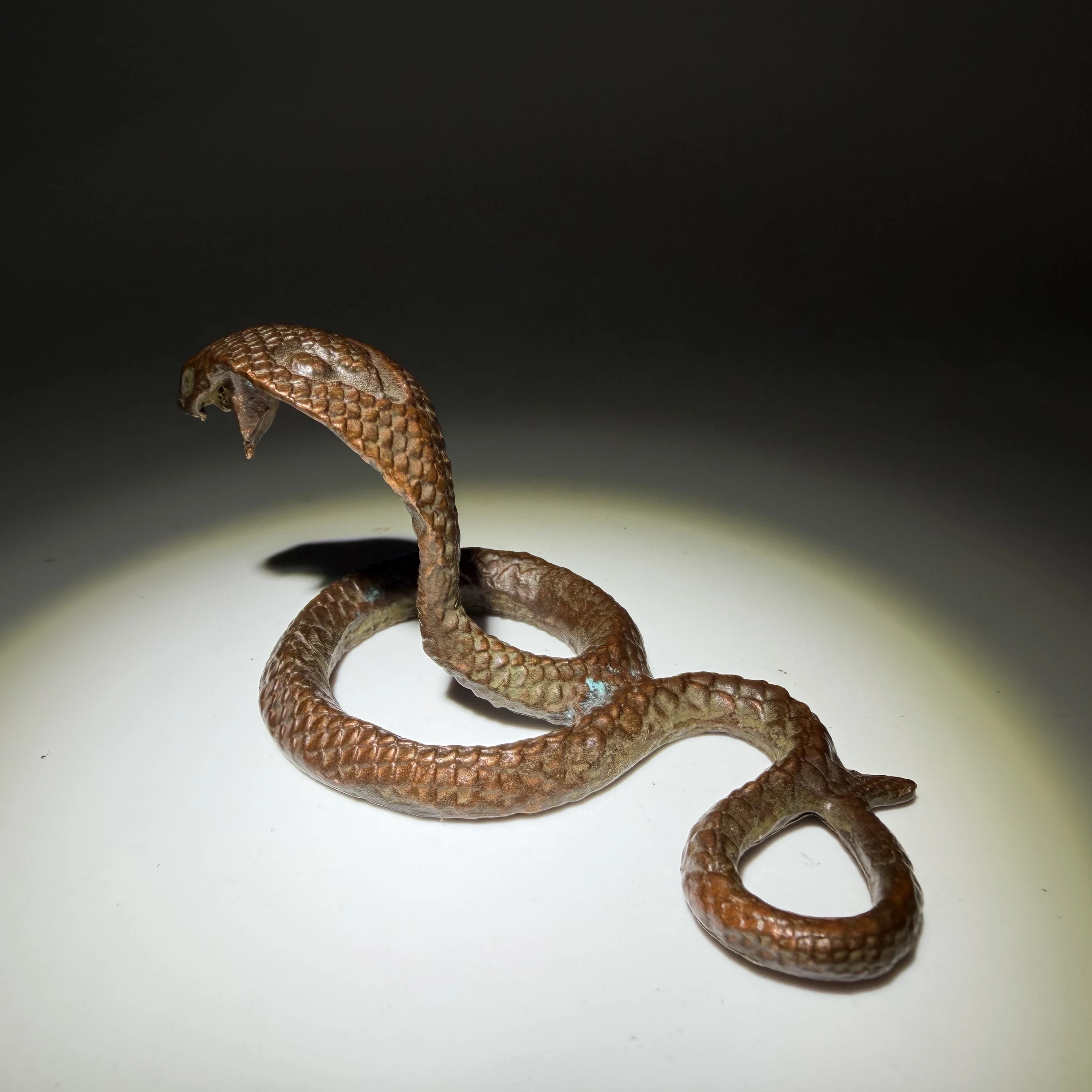 

Vintage Red Copper Cobra Statue Old Patina Snake Figurine Chinese Zodiac Feng Shui Ornament Home Desktop Decoration New Year Ble