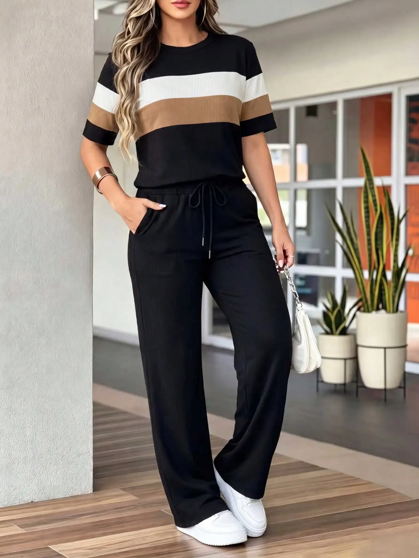 Fashion color‑block striped 2‑piece set, crew neck short sleeve top, drawstring high waist wide‑leg pants with side pockets. Soft comfortable fabric, great for daily, loungewear, street casual wear.