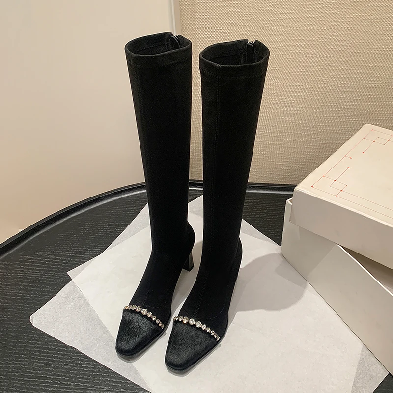 

AIWEZG Эластичные облегающие сапоги до колена с блочным каблуком, квадратным носком, молнией сзади, замшевым верхом, флисовой подкладкой, высоким каблуком