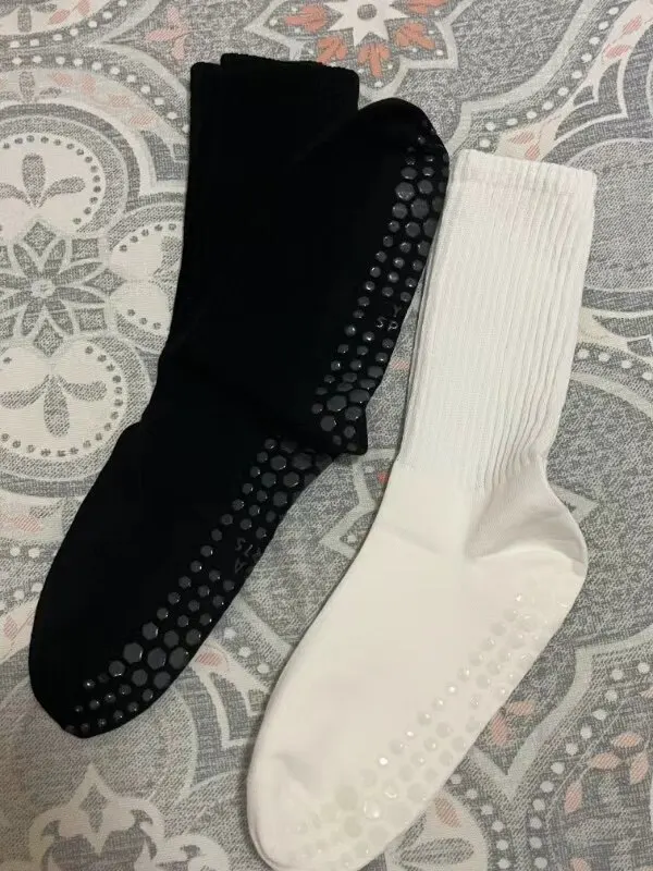 

New Simple Solid Color Mid-calf Yoga Pilates Socks for Women Gym Non-slip Fitness Socks Indoor Dance Gymnastic Training Socks