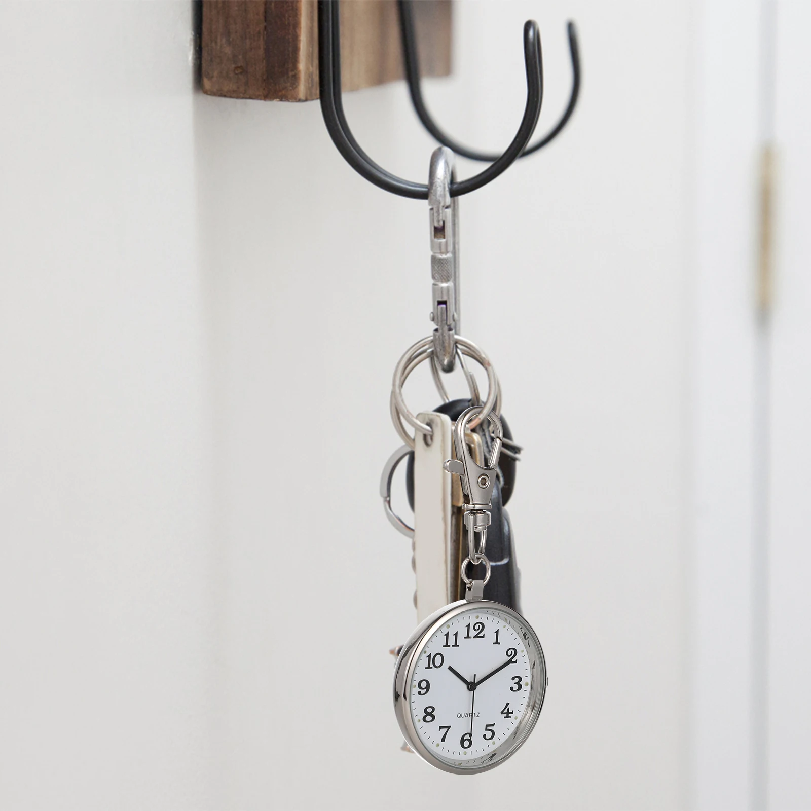 

2pcs Nurse Pocket Watch Keychain Women Watches Strong Durable Alloy Black White Steel Hospital Medical Practical