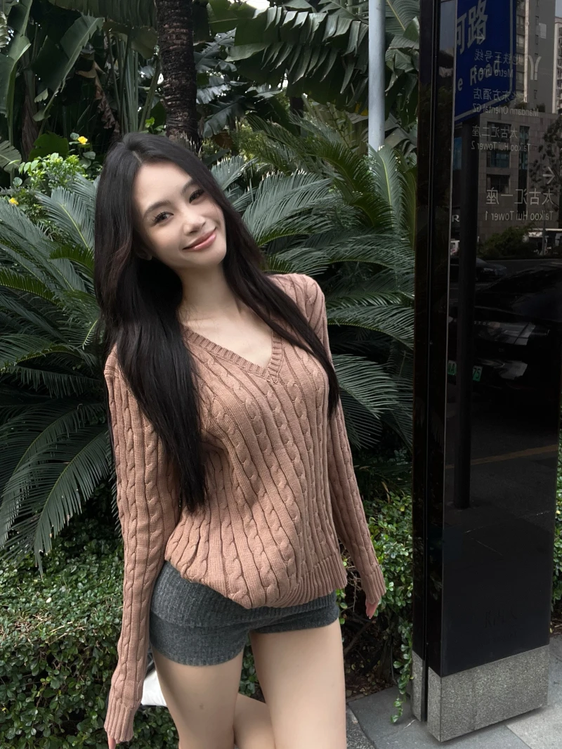

New Solid Color Slim Women Pullovers Simple Basic Casual Loose Woman Pullovers Navy Blue Color Knitted Long Sleeved Top Female
