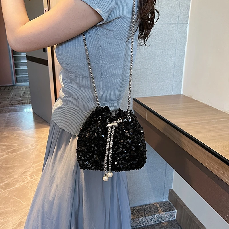 Good-looking Personality Sequin Women's New Korean Bucket Bag Bright Eyes Style Fashion Crossbody Dinner Single Shoulder Bags