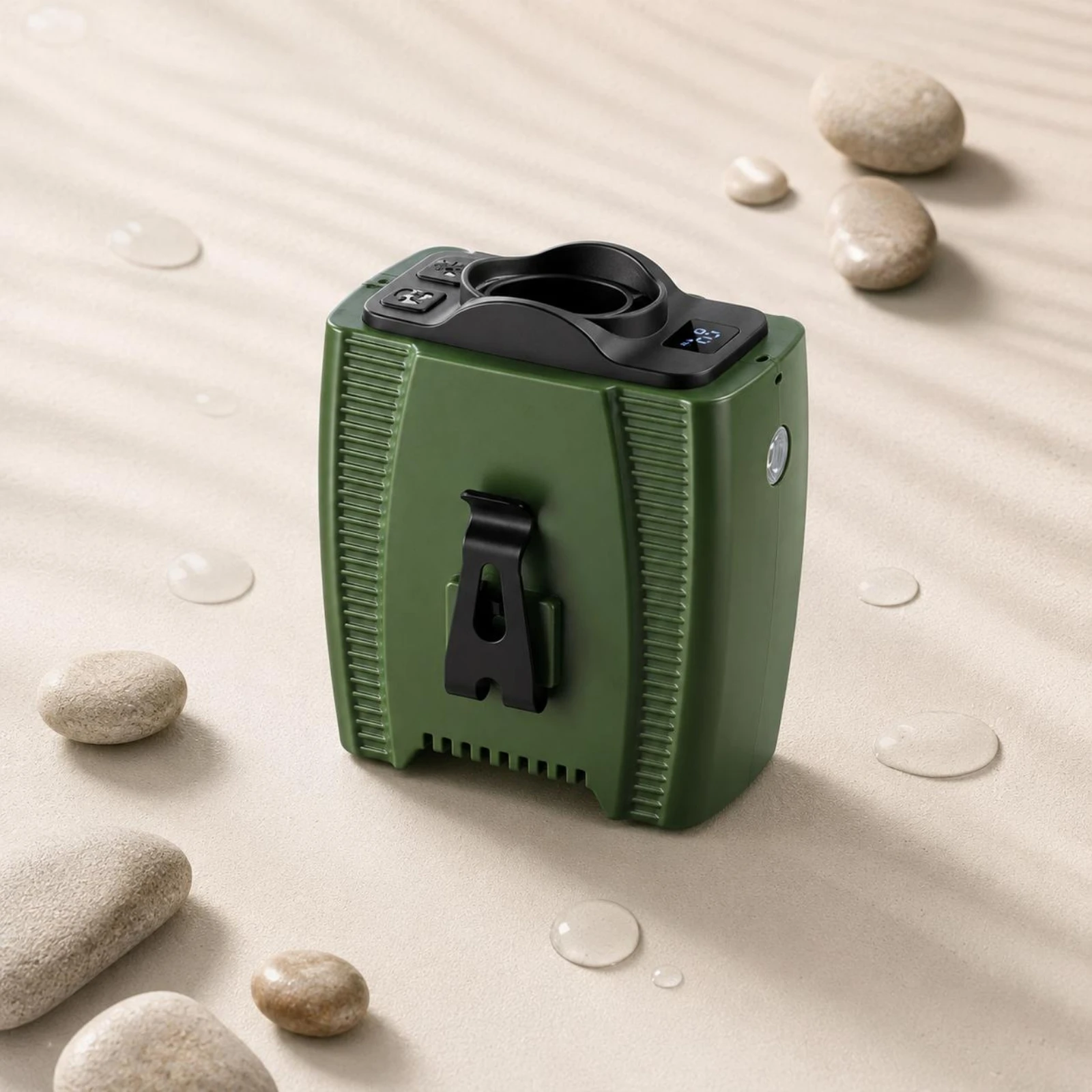 Rechargeable Clamp-on Fan 8000 mAh Clamp-on Belt Fan Cooling Gear Compact Portable Cooler Ribbed Rim Panel