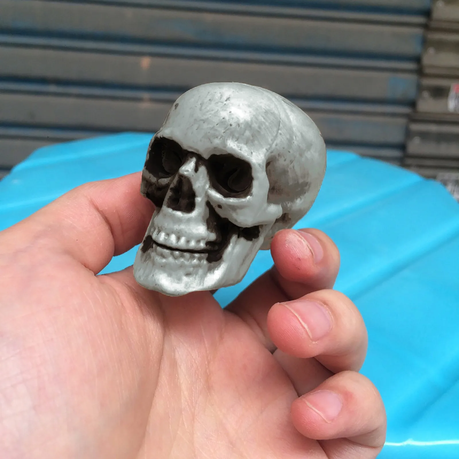 

Realistic Halloween Plastic Simulation Head Skeletons Human Novelty Funny Toy Musical Carpet