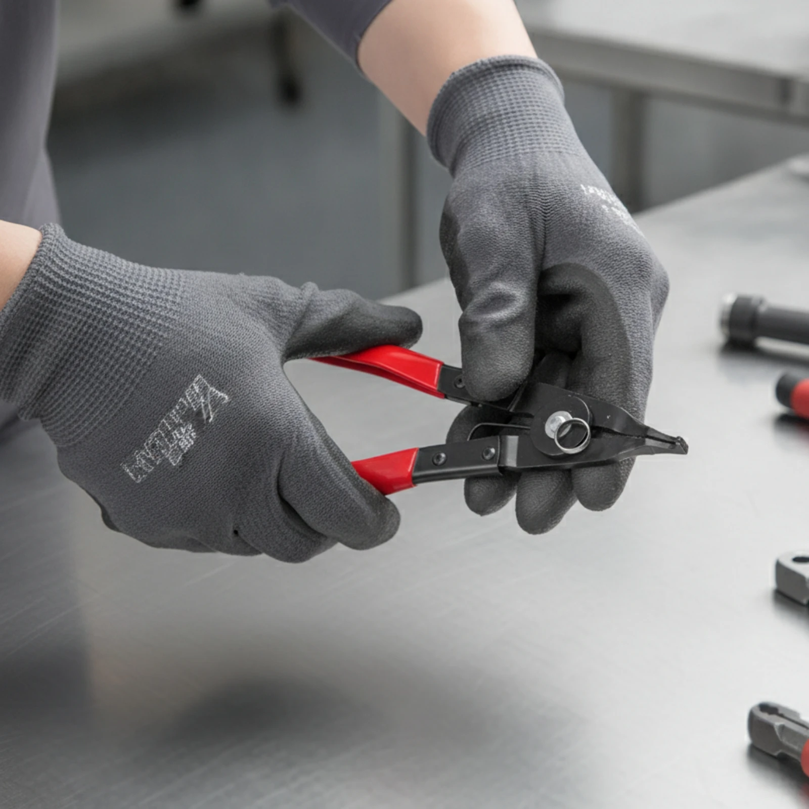 Flat-Head Snap Retaining Clip Plier Coated Handle Retaining Retaining Clip Pliers Straight External Pliers Tight Gaps Corrosion