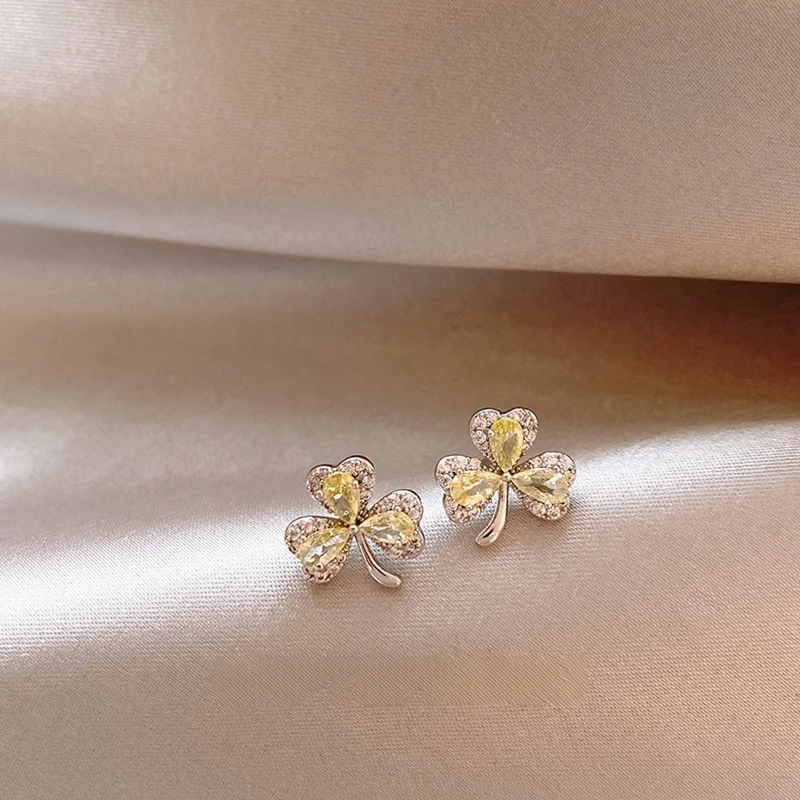 saptefamou-silver-lucky-grass-earrings-for-women-elegant-unique-beautiful-ear-jewelry-hole-care-ear-cuff-fashionable-trend