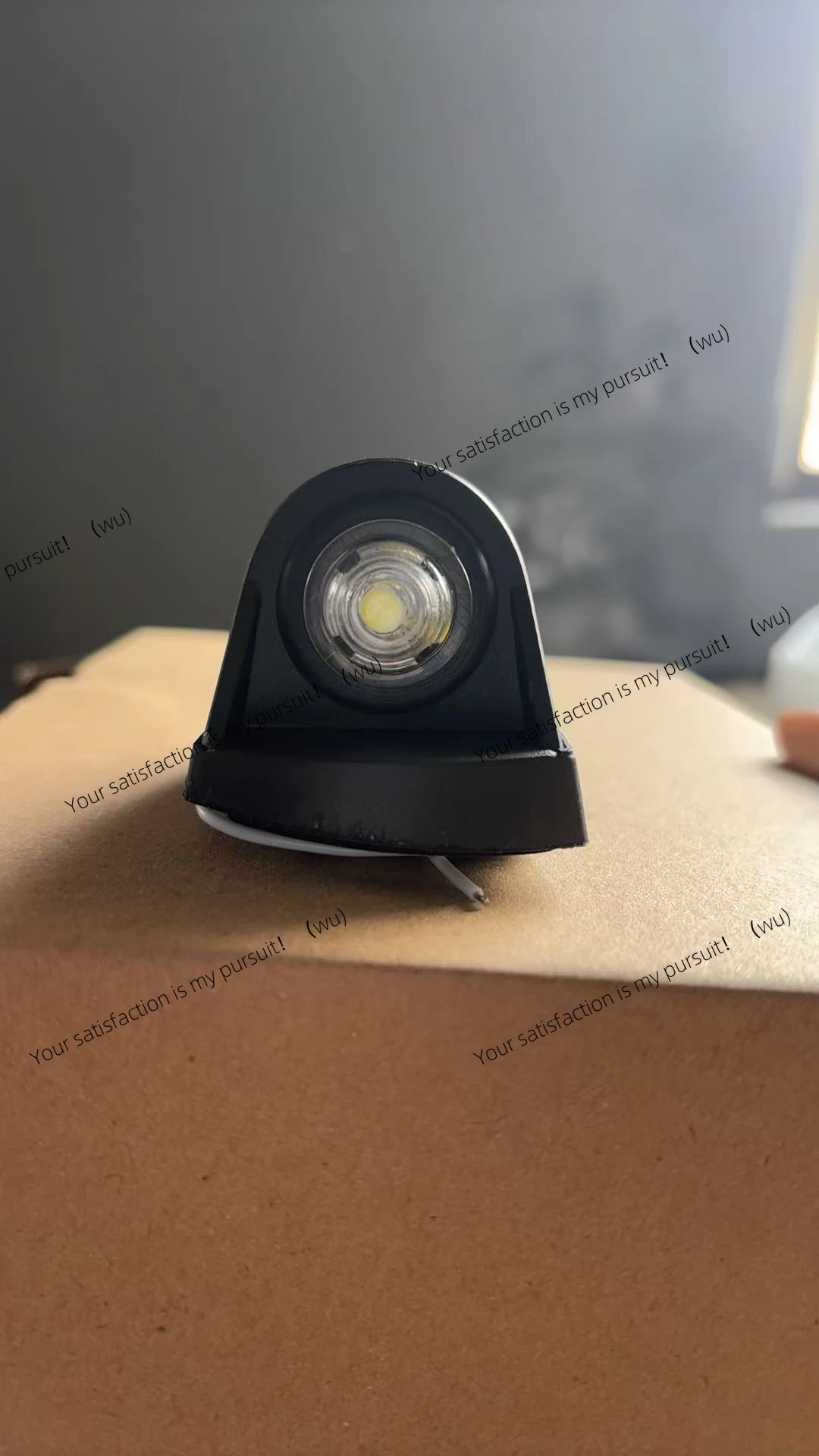 

Suitable for Raptor F150 roof light LED visual width original car model front and rear top mouse light 17-20