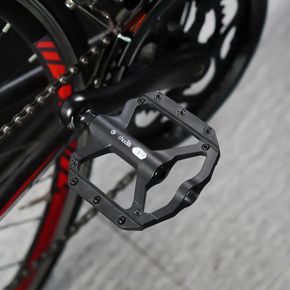 1 Pair Bicycle Pedal CNC Platform Pedals Hollow Out Design Labor-saving Accessories Professional Bicycle Pedals