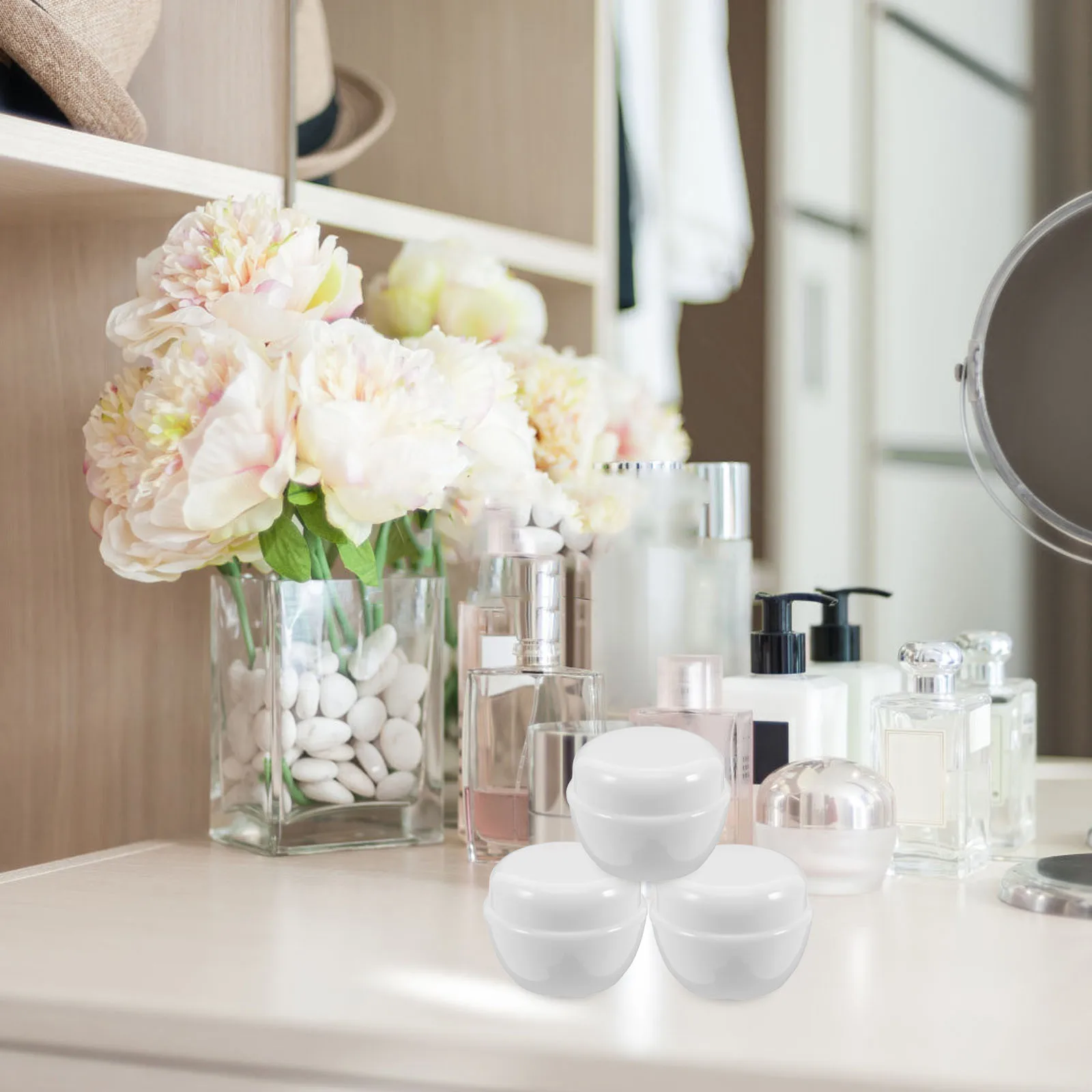

12pcs Mini Plastic Containers Portable Small Skincare Sample Jars Cream Boxes Travel Size Refillable Empty Pot Storage