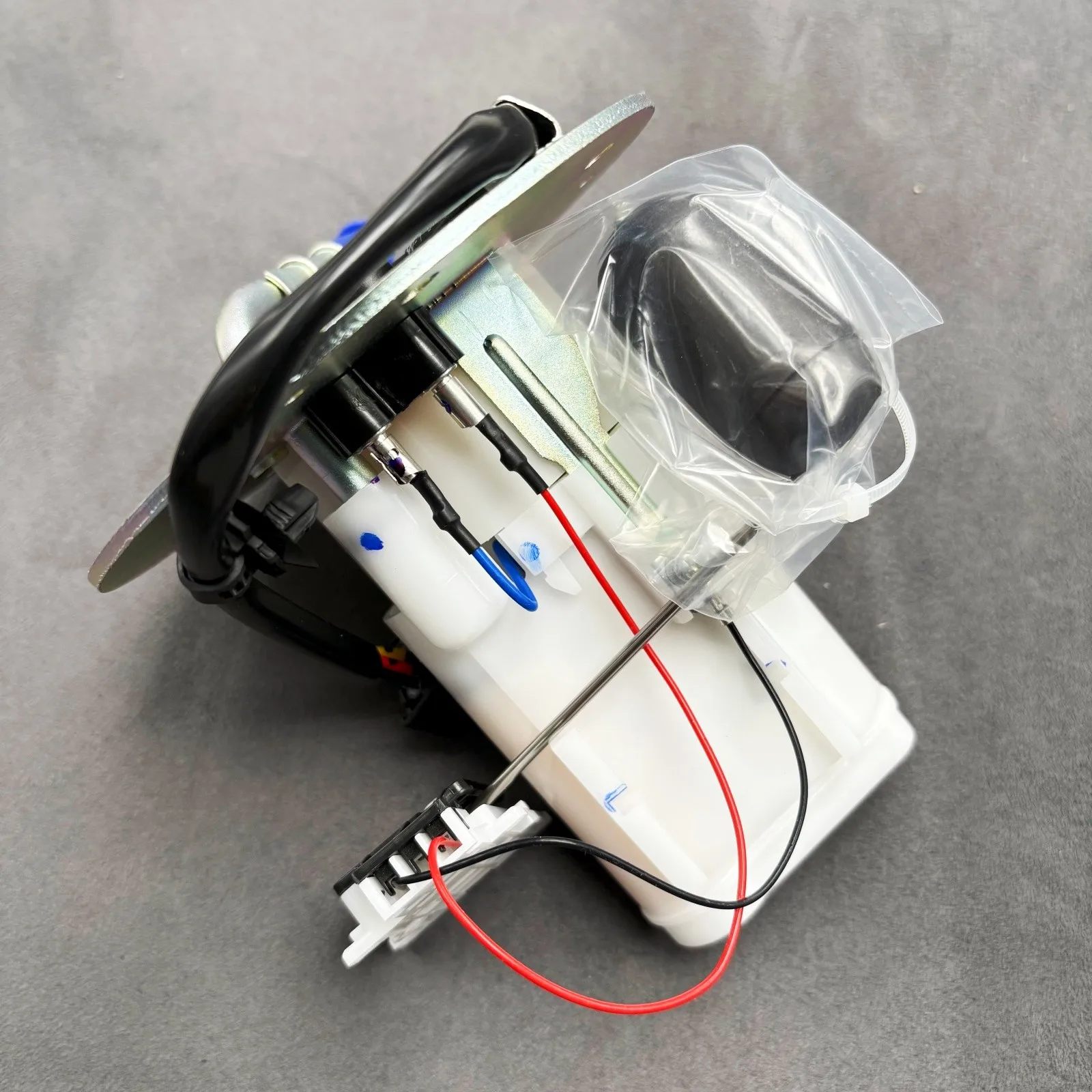 16700-MGZ-J01 Motocycle fuel pump assembly Fuel Pump Gas Petrol Sending Unit FOR Honda CB500 R CB500F CB500X 2013-2017 2014 2015