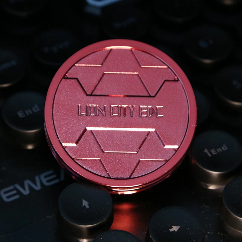 القلب الإصبع الأعلى تململ سبينر الأعلى مكافحة الإجهاد المعادن اليد سبينر لعبة ألعاب متململة EDC للبالغين الاطفال الهدايا