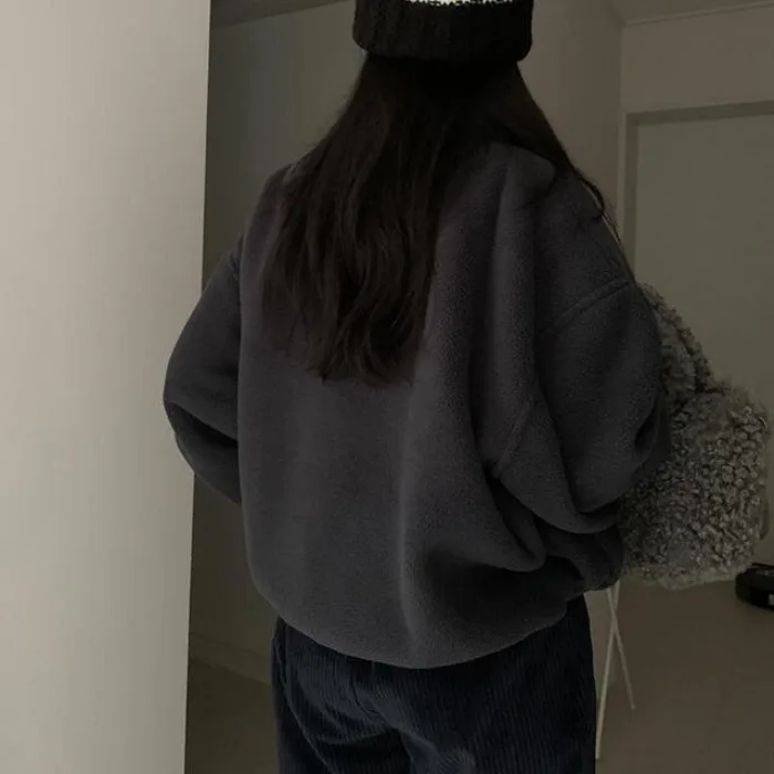 เสื้อฮู้ดดี้โอเวอร์ไซส์สุดชิคสำหรับผู้หญิง สไตล์ลำลอง ใส่ได้ทั้งฤดูใบไม้ร่วงและฤดูหนาว สีพื้นเรียบๆ ซิปหน้า คอเล็ก ทรงสวมใส่สบาย