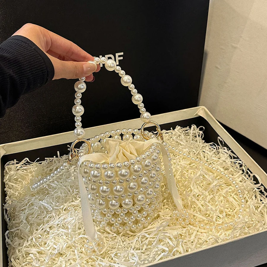 Inci Kolu Omuz Crossbody Çanta Kadınlar için Akşam Küçük bozuk para cüzdanı Debriyaj Tasarım Mini Kova Çanta Inci Boncuk Çanta Parti 