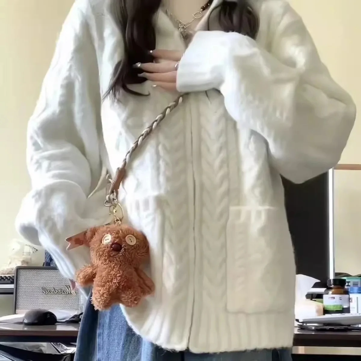 

Ранняя осень, языковый белый вязаный свитер на молнии с жареным тестом, женский свободный кардиган, осень-зима 202, пальто