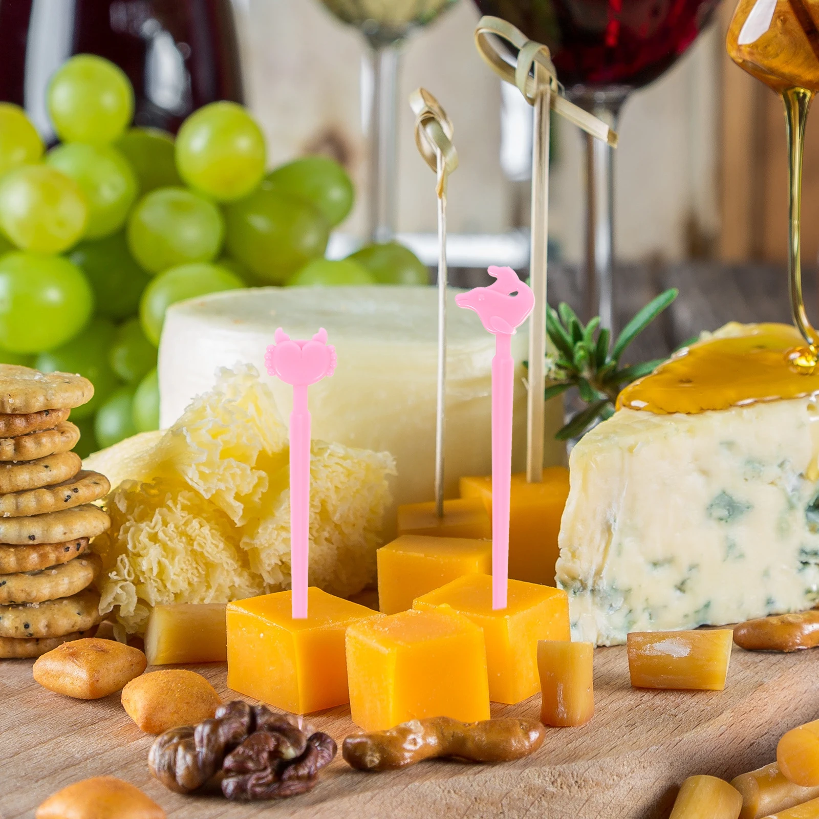 

40Pcs Cartoon Fruit Forks Reusable Plastic Picks for Party Desserts Cakes Appetizers Decorative Food Sticks Fruit Picks