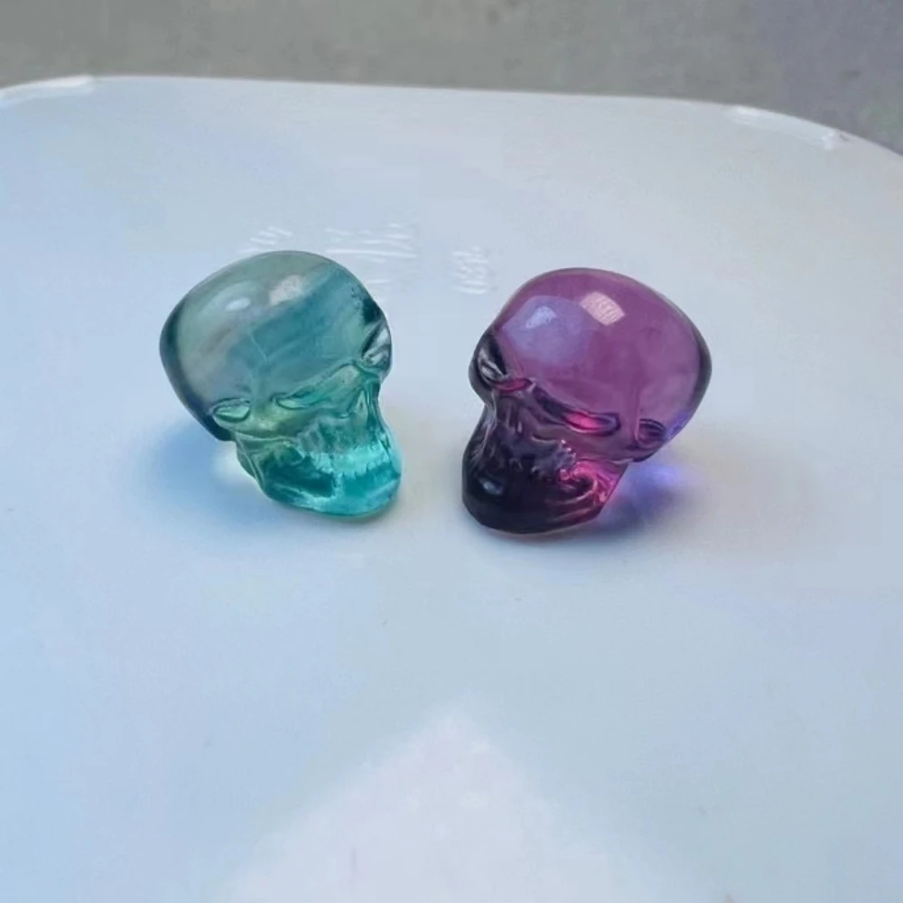 Natural Rainbow Fluorite Skull Carvings Mini Statue Figurine Crystal Stone Home Decor Halloween Decoration Witchcraft Gift