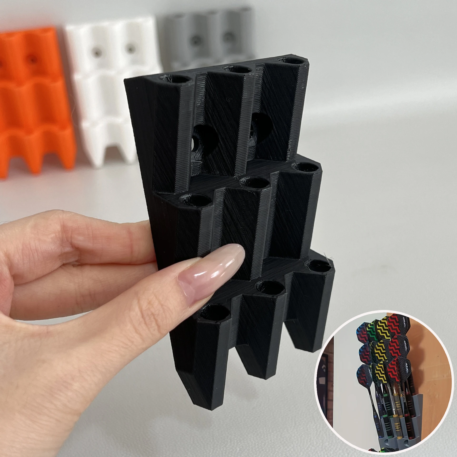 

1/2pcs Minimalist Dart Display Rack, Wall Mount Holds 9 Darts, Sturdy Polypropylene for Home Game Room, Gift for Players