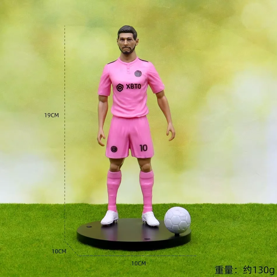 2026 Neue Fußballstar-Figuren von Ronaldo, Messi, Mbappé, Niedliche Cartoon-Actionfiguren, Auto-Zubehör, Geschenke für Fußballfans
