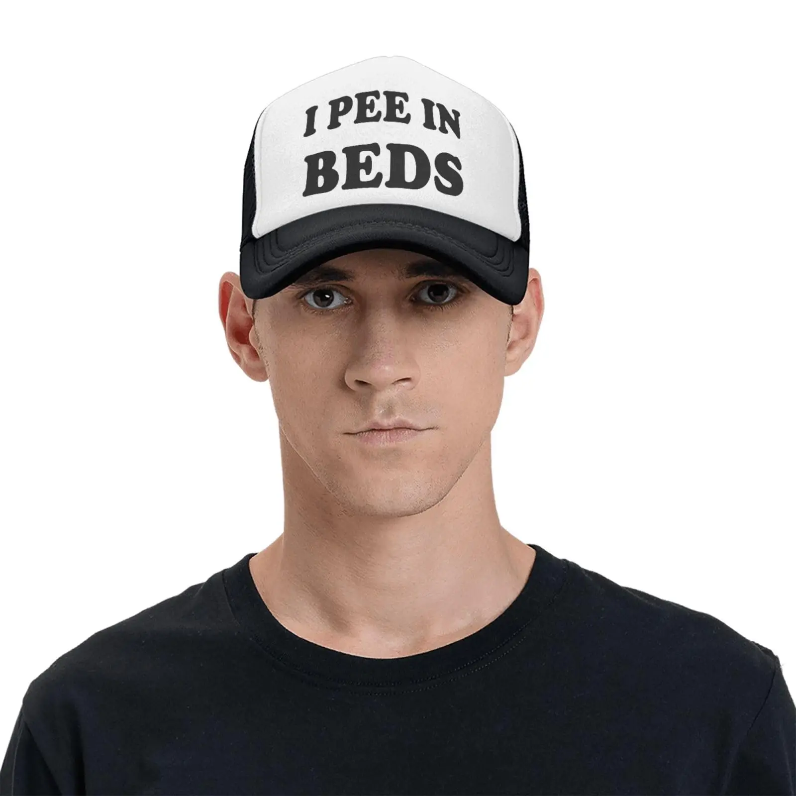 I Pee in Beds Hat Funny Trucker Hats Baseball Cap Adult Mesh Hat Adjustable Men Women Fashion Cool Casquette Daily Summer Sunhat