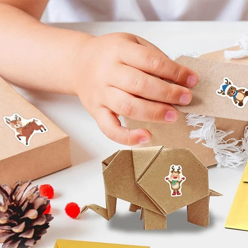 500Pcs/Roll Heterotypic Christmas Elks Reindeers Stickers 10 Designs 2.5cm/1.0'' Beautiful Merry Christmas Decals DIY Labels