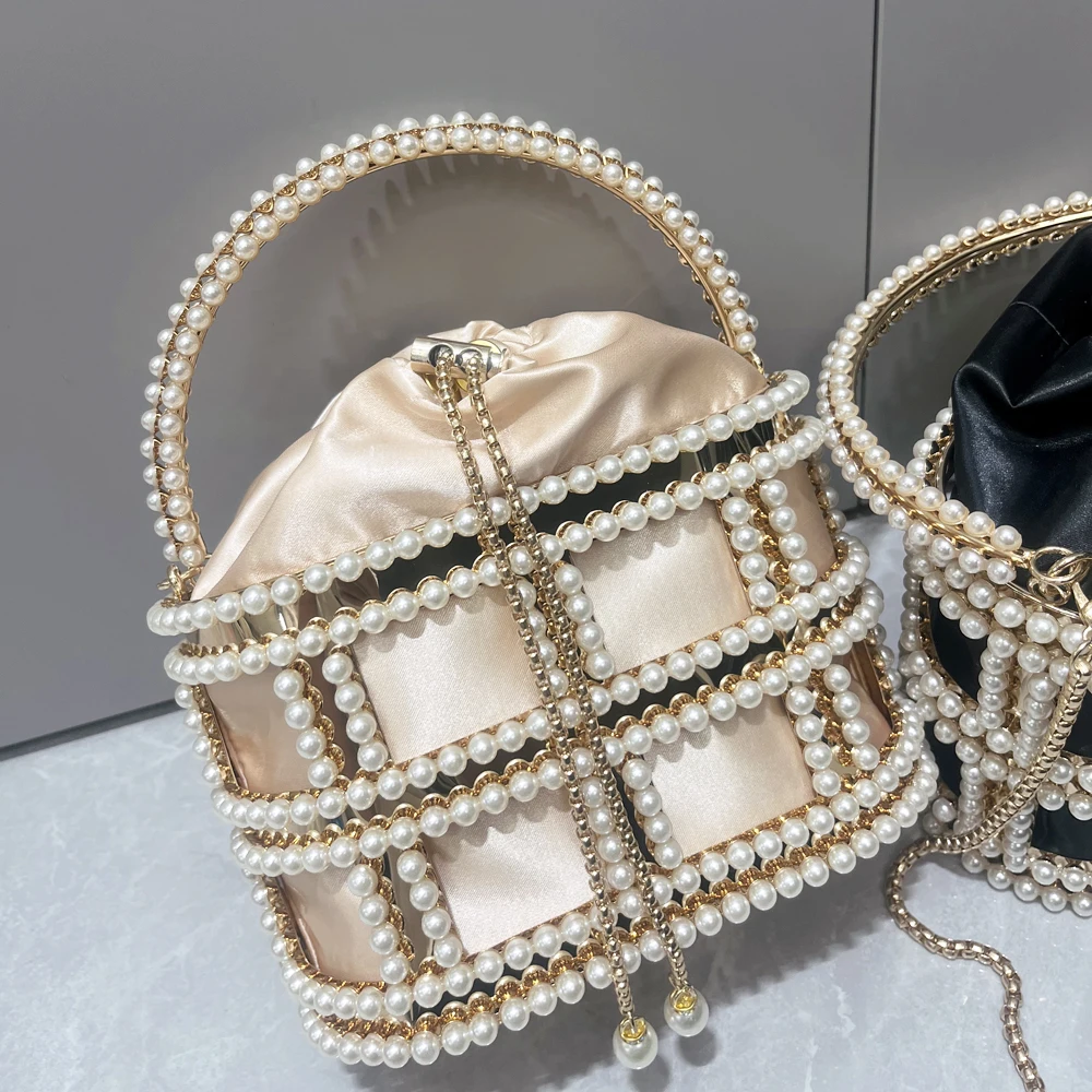 Handle Evening clutch Bag Purses and handbag luxury Designer shoulder bag Shiny Crystal Clutch purse Pearl decoration bucket bag