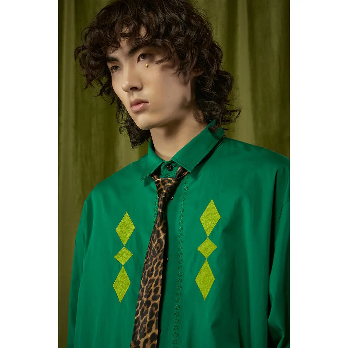 4XL Circus Style Autumn Temperament Light Green Shirt Coats Women Loose Casual Blouse Turn-down Collar Blouse Men 2022 New