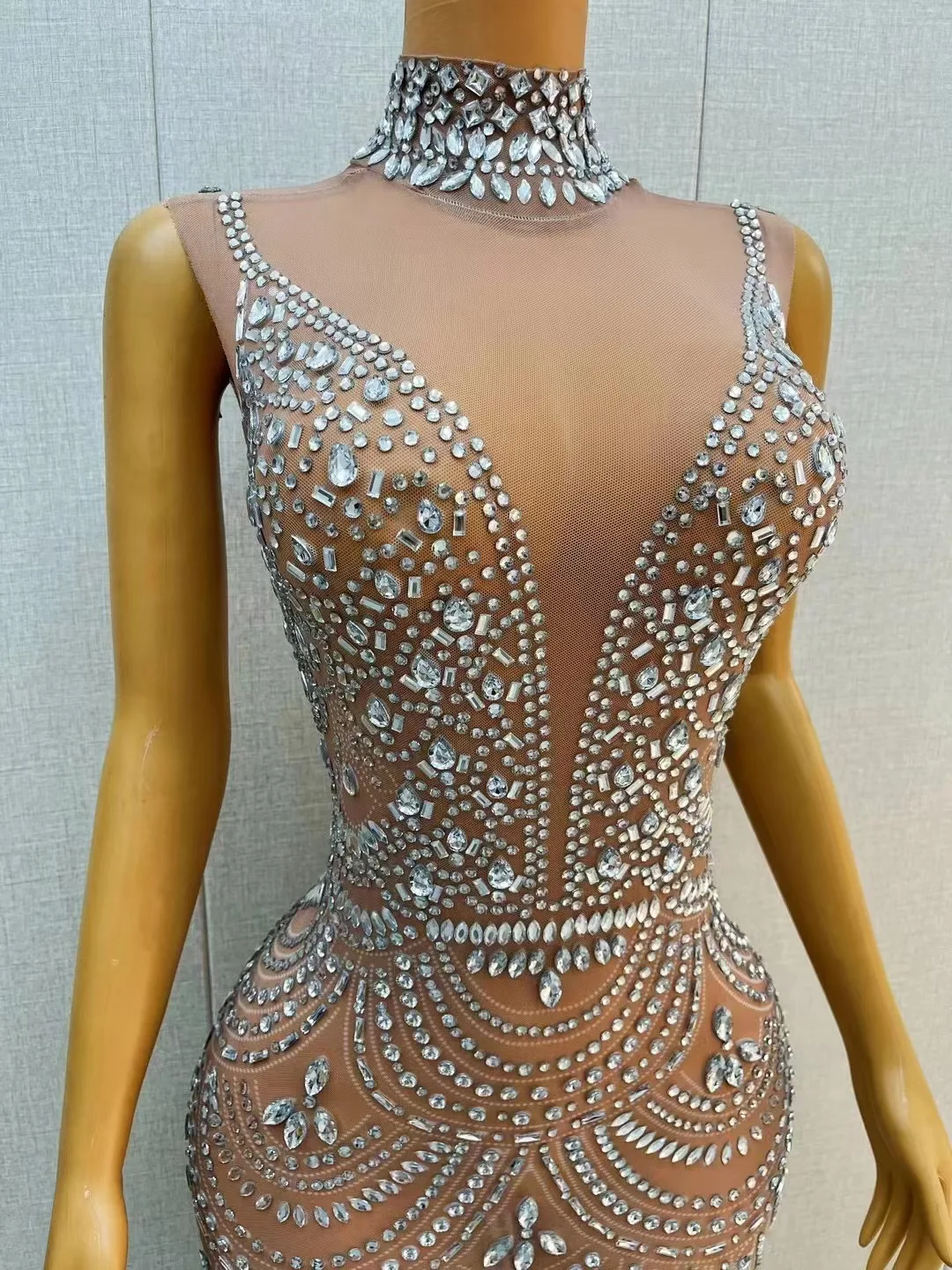 Vestido de cuello alto transparente con diamantes de imitación plateados, celebración de cumpleaños de noche para traje elástico, actuación de cantante, sesión de fotos