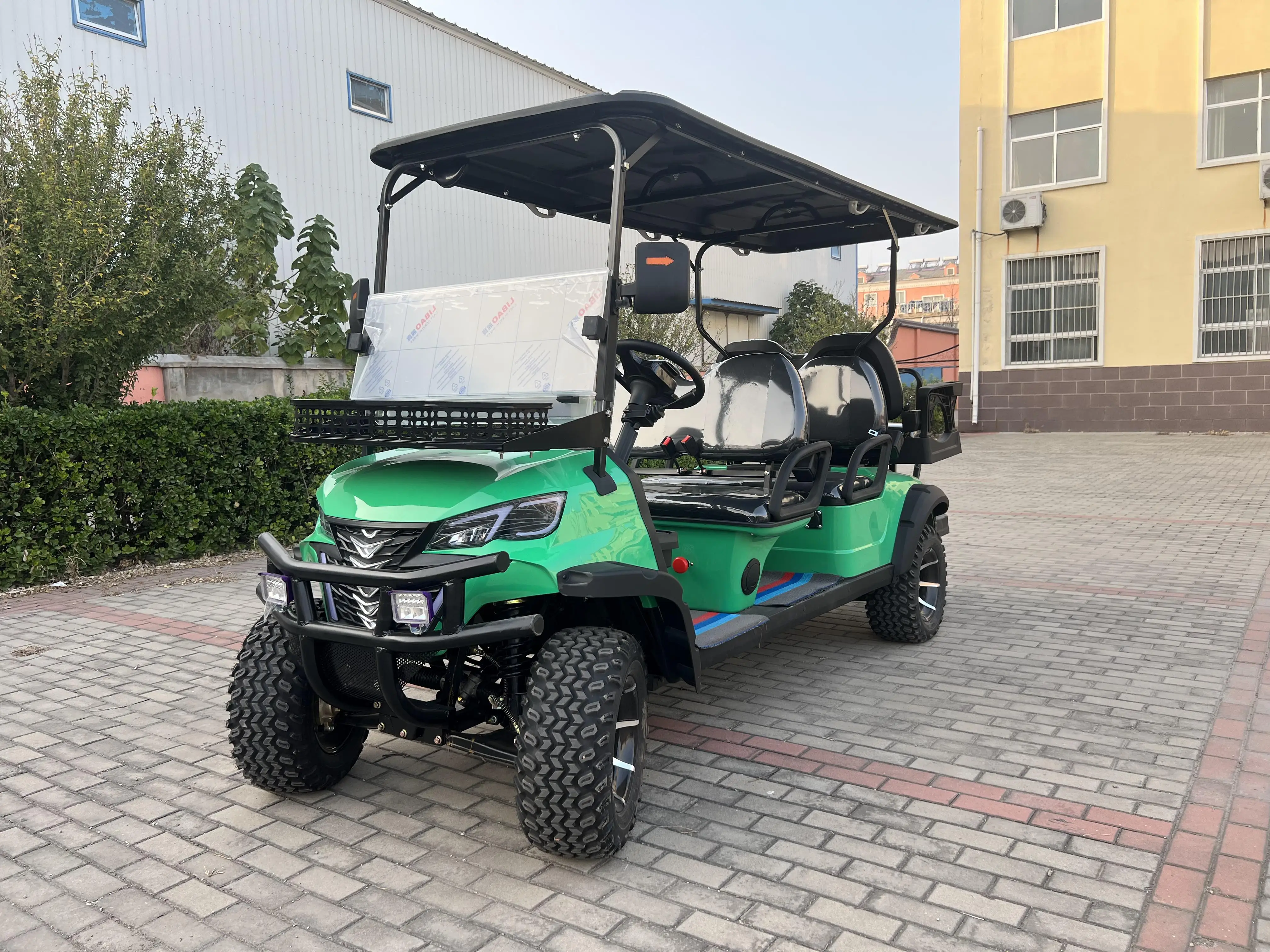 Customized Professional Design Electric Supplier Electric Golf Cart Lithium Battery 2 Seats Hunting Golf Cart With Cargo