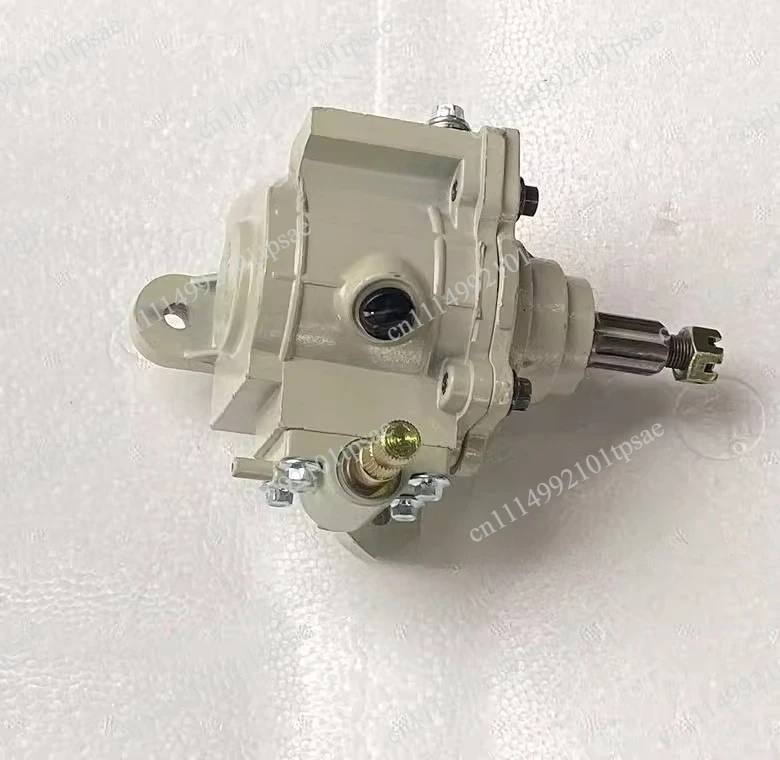 Four wheel off-road accessories continuous transmission GY6 axle drive ATV rear axle reverse gear device