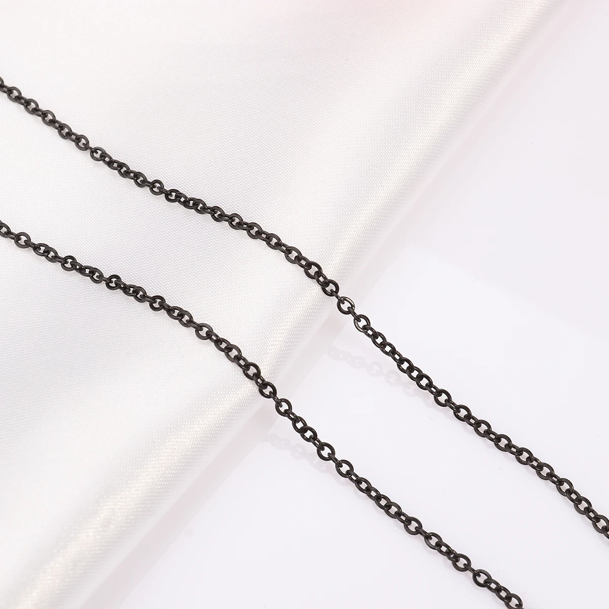 

Eyeglasses Chain 79cm Stainless Steel Sunglasses Women Black Adjustable Silicone Ends Lanyard Eyewear Durable Anti Slip Rubber