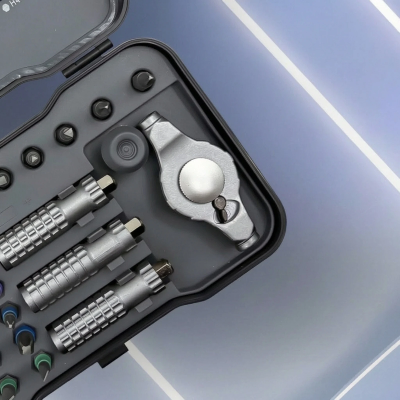 Ratchet Screwdriver Set Reversible Screwdriver Set with Storage Case Tool Sturdy Effort-Saving for DIYers, Home Repairs
