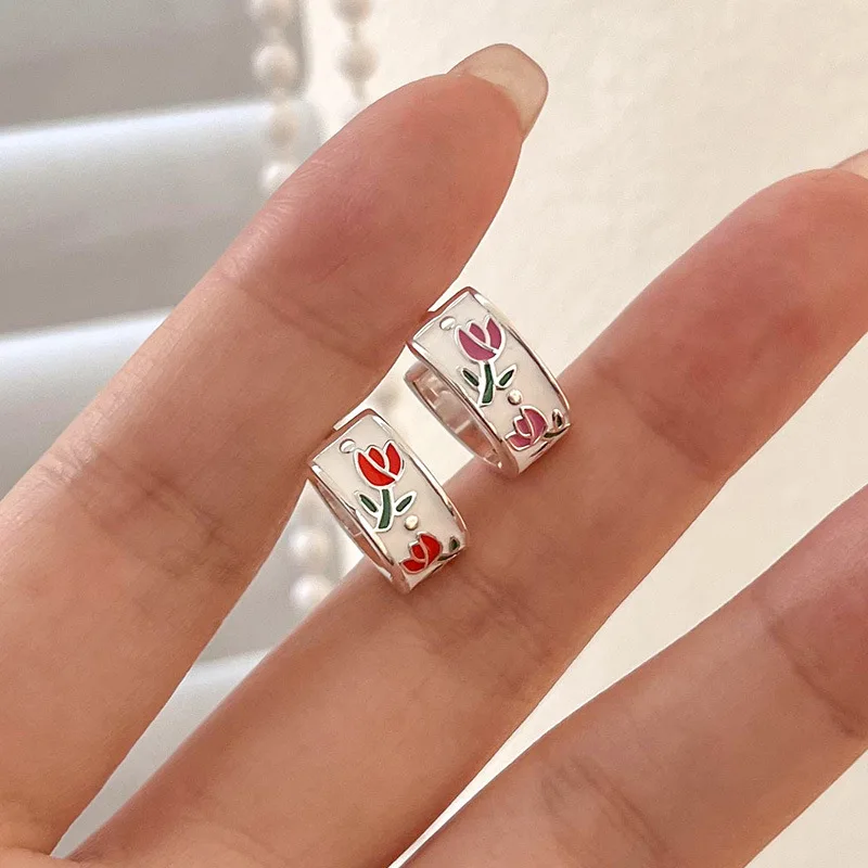 2024 New Fashion Silver Color Tulip Hoop Earrings for Women Elegant Sweet Enamel Dropping Oil Flower Huggies Ear Buckle Jewelry