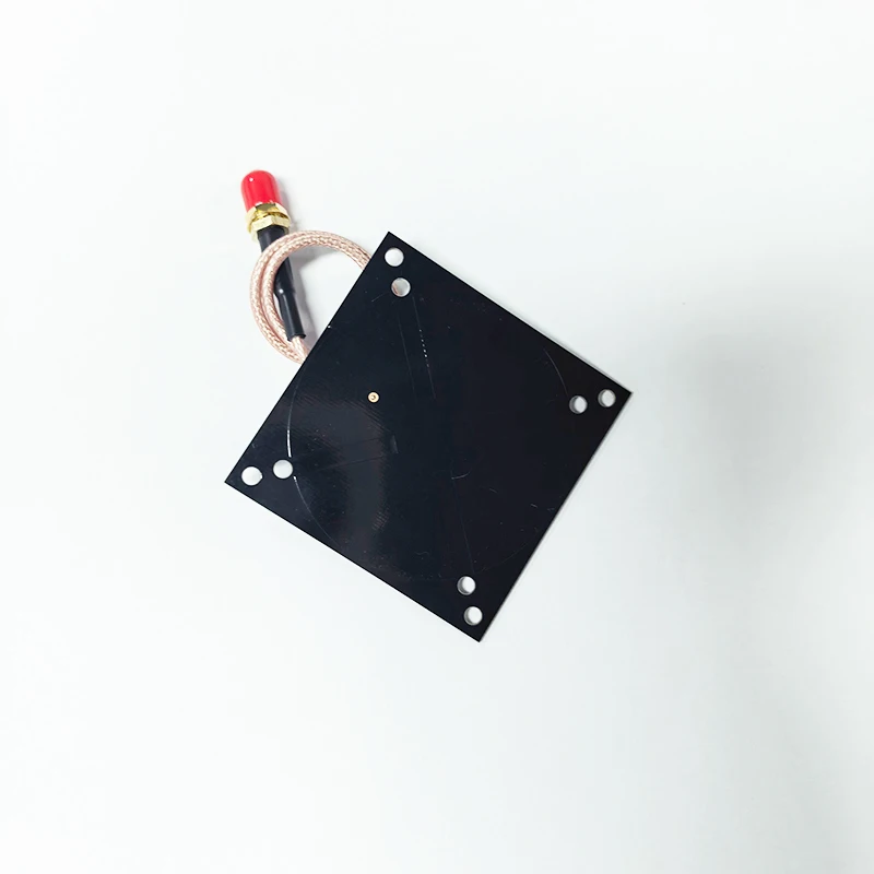 0dbi UHF RFID Near-Field Antenna Circular Polarization 62*62*1mm 865-868MHz/902-928MHz for Smart Retail