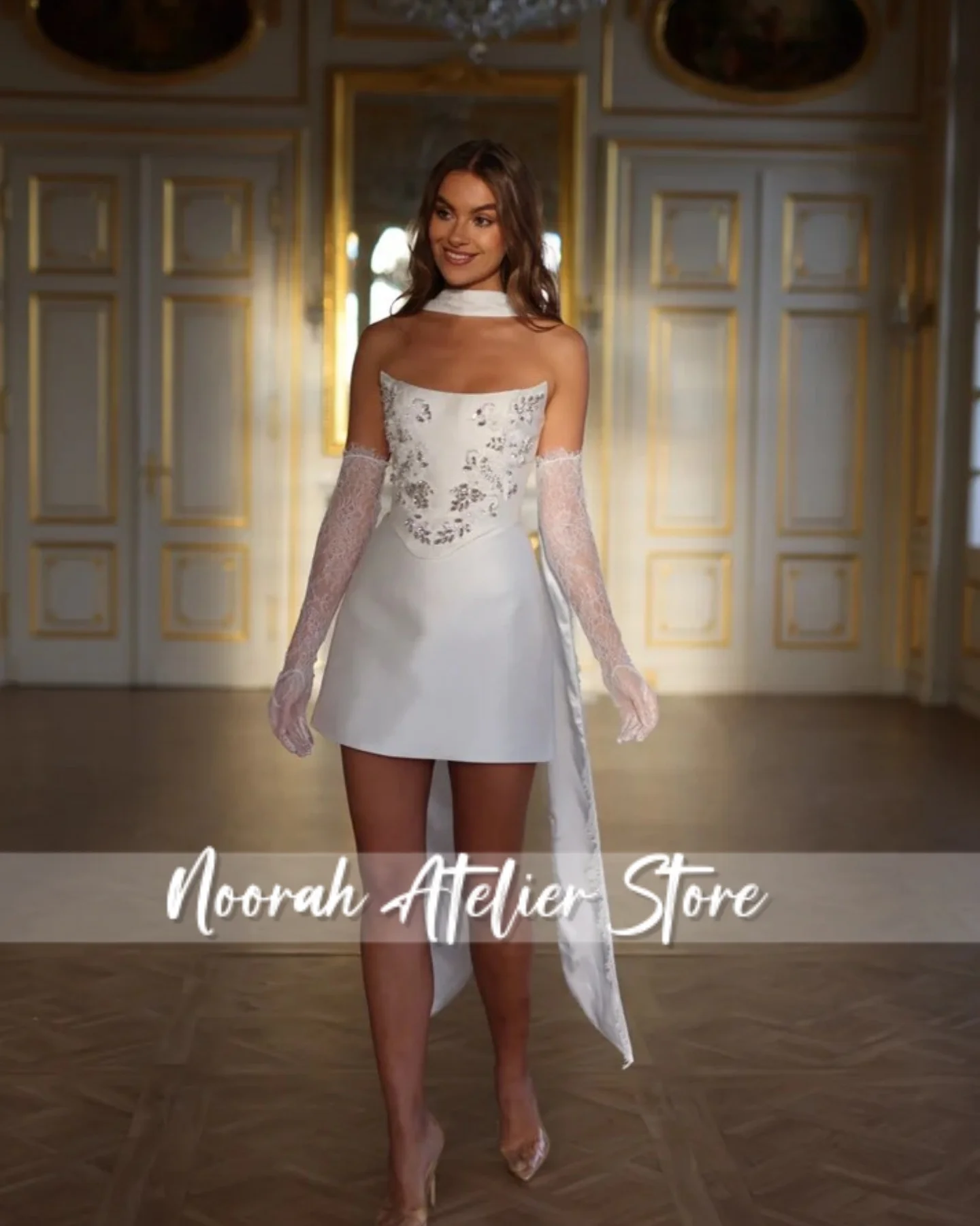 فساتين سهرة بيضاء بدون حمالات مطرزة فاخرة صغيرة للنساء مع قفازات من الدانتيل 2025 دبي فستان حفلة موسيقية مخصص