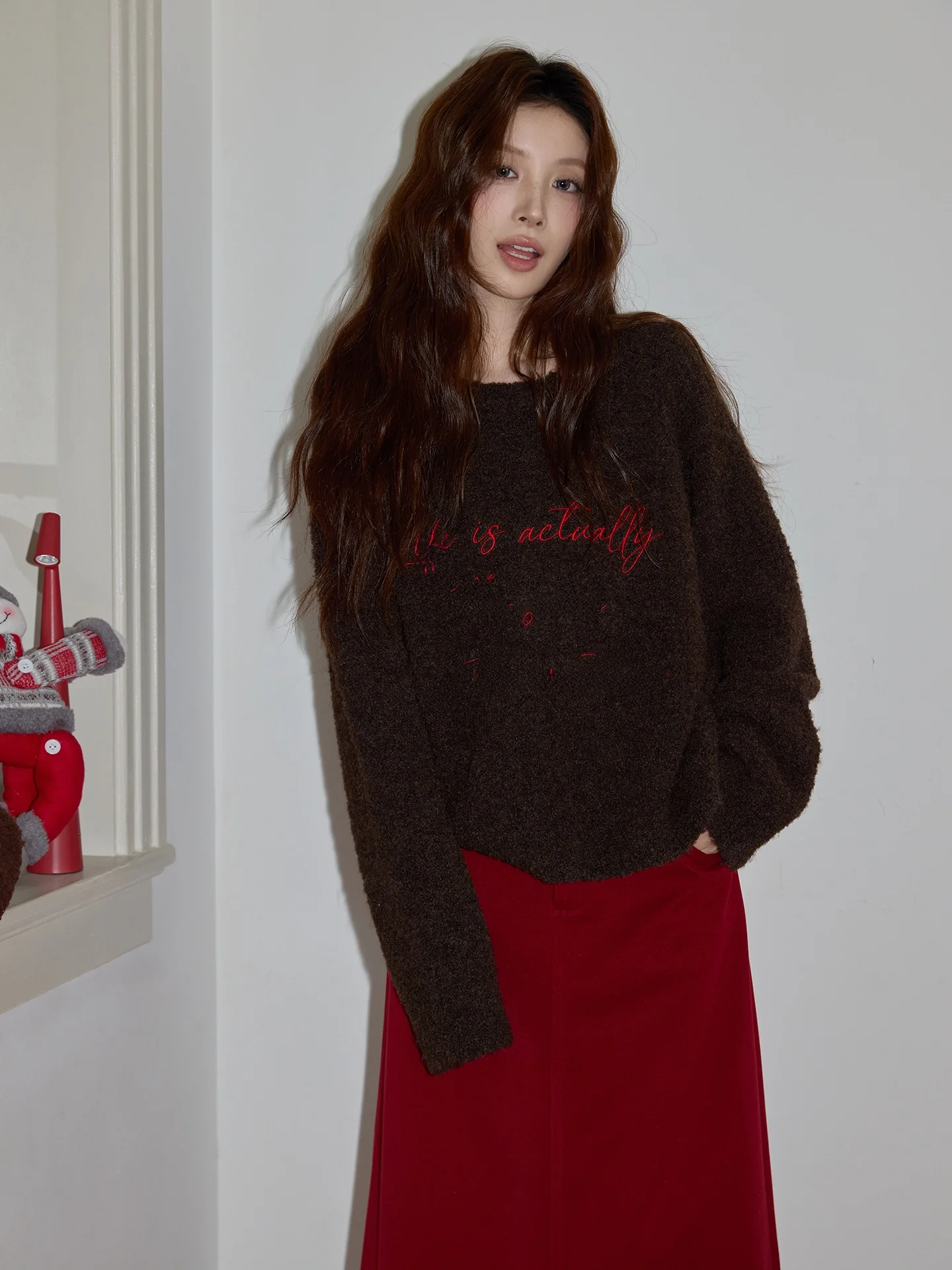 

Chaocha Home Thiened ort Sve Women's Sweater round Ne Loose Fit Winter Casual Wear for New Year's Outfit Coffee Color