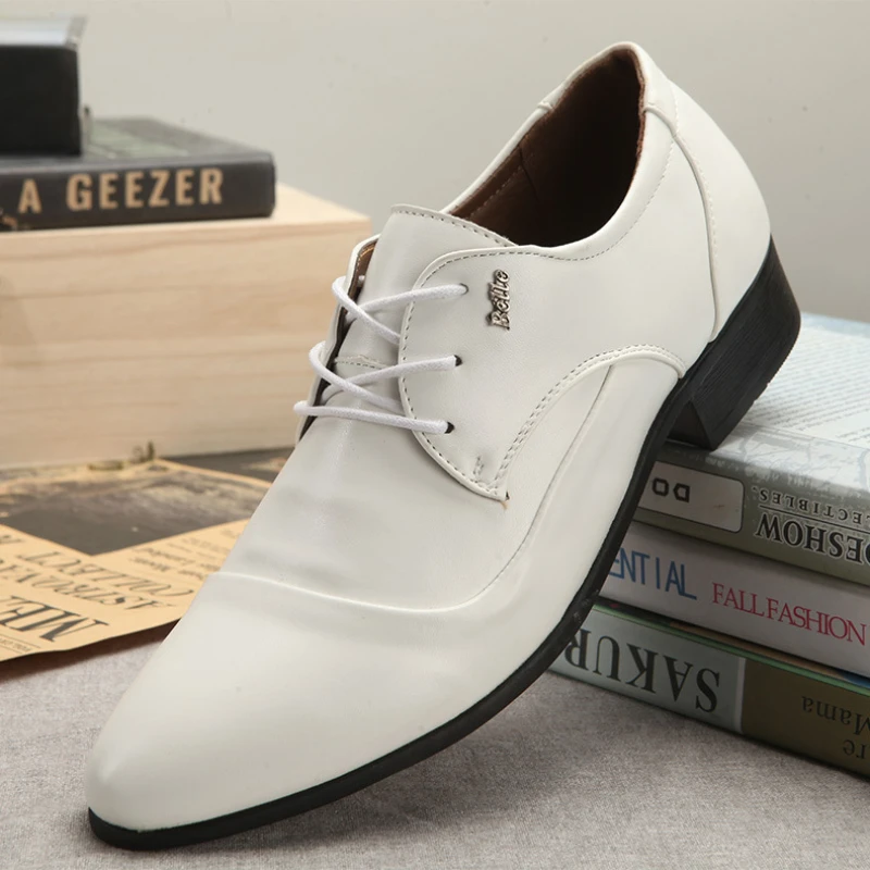 2026 Designer Wedding Shoes Man Leather White Oxford Shoes For Men Formal Mariage Mens Pointed Toe Dress Shoes Sapatos Masculino