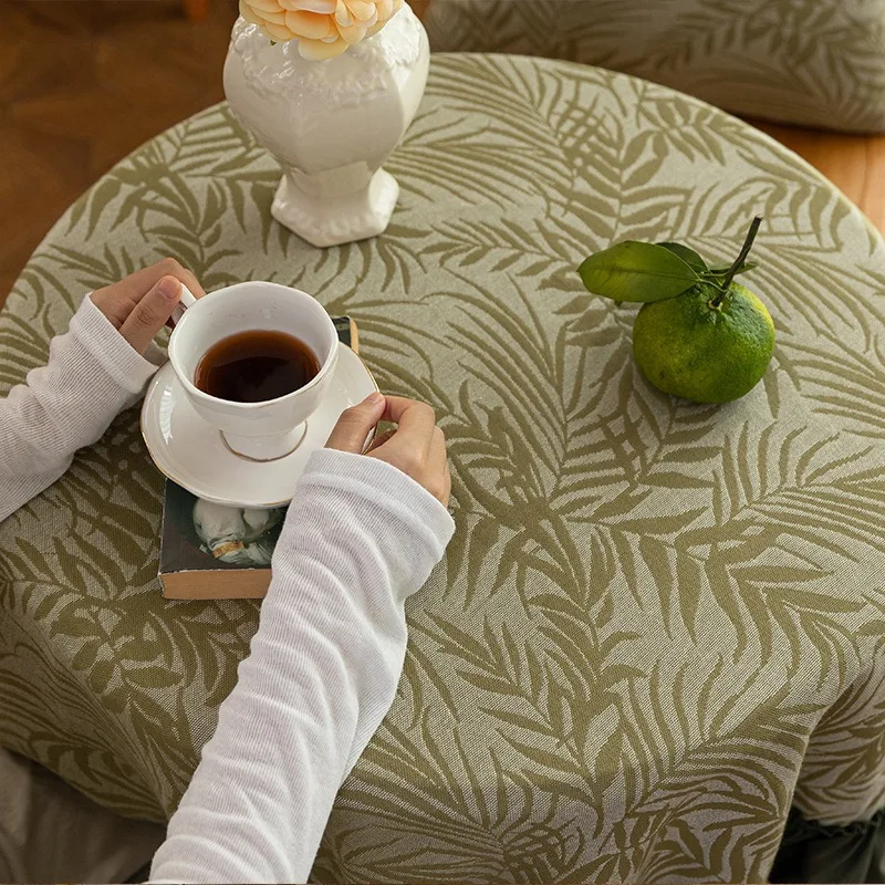 Retro Green Table Cloth Beautiful Jacquard Leaf Pattern Thick Fabric Table Cloth with Ruffles