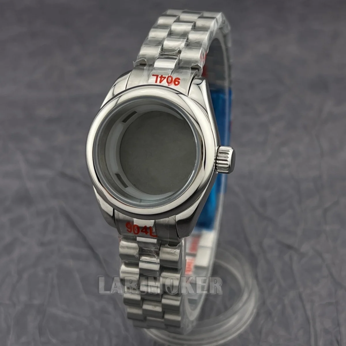 28mm Edelstahlgehäuse und -armband kombiniert mit NH06 NH05 Damen-Automatikwerk und Saphirglas-Rundlünette