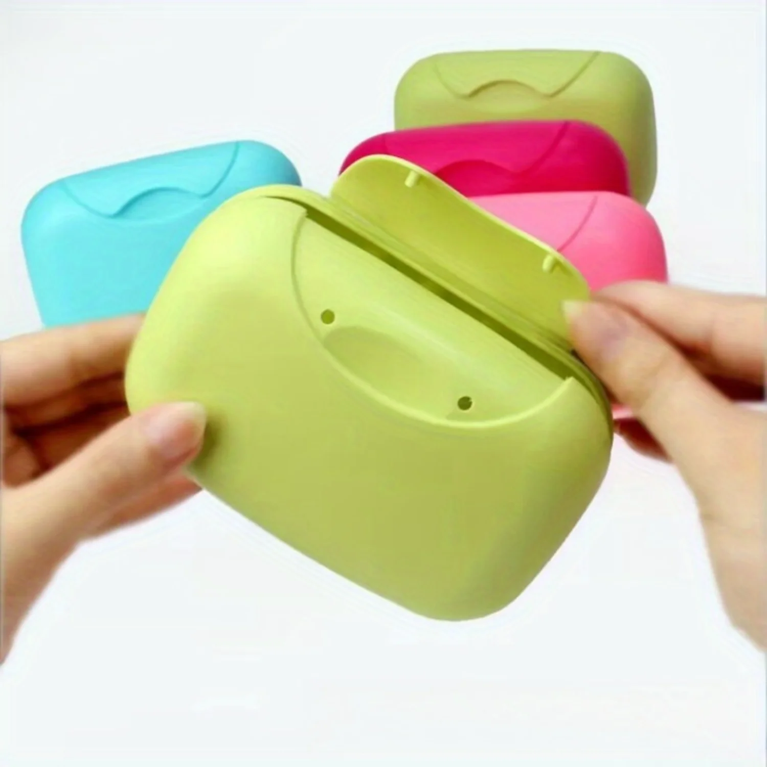 1pc Portable Travel Soap Box  Travel Sealed Waterproof Soap Holder with Cover and Locking Buckle, Solid Color Plastic Soap Dish,