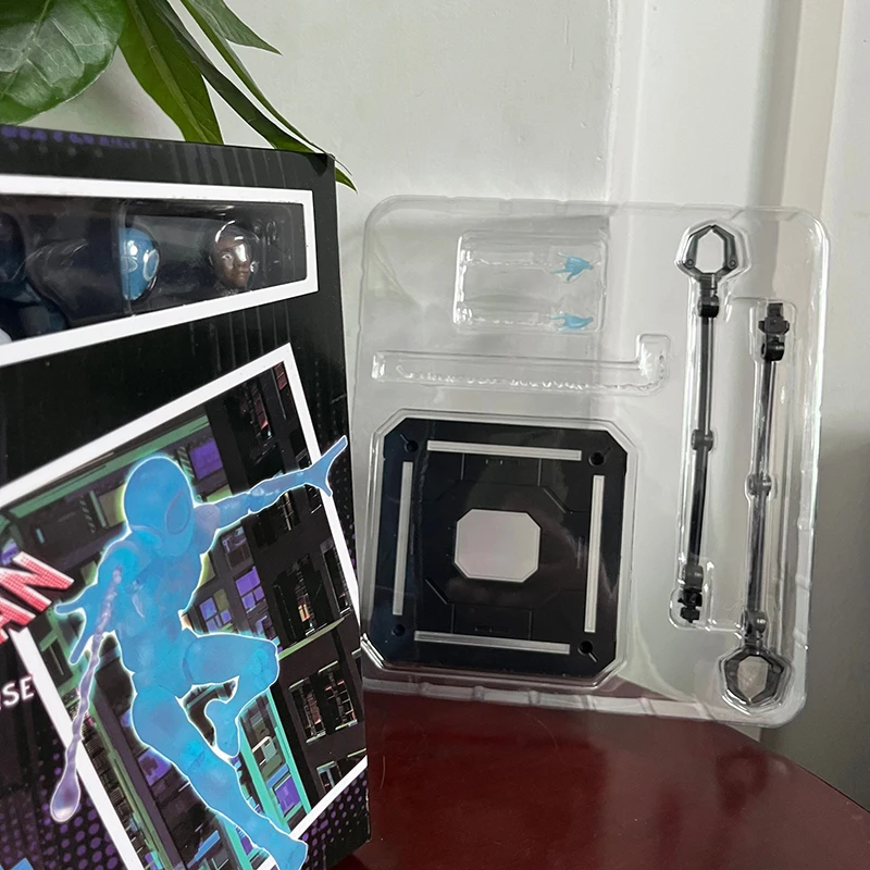 سبايدرمان في شكل عمل الآية العنكبوت ، ميل موراليس نموذج اللعب البلاستيكية ، Sv العمل ، شفافة