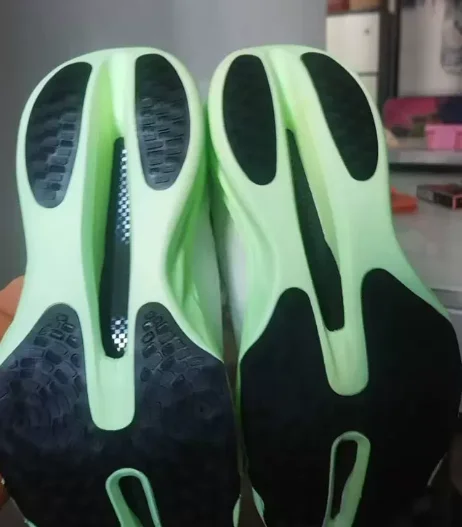 New 2025 Running Trainers New Breathable and Comfortable Women's Men's Sports Jogging Casual Shoes